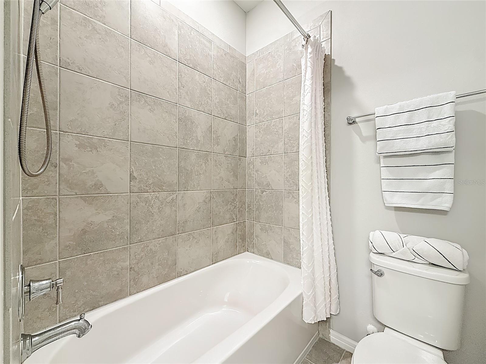 SHORELINE REP - Residential