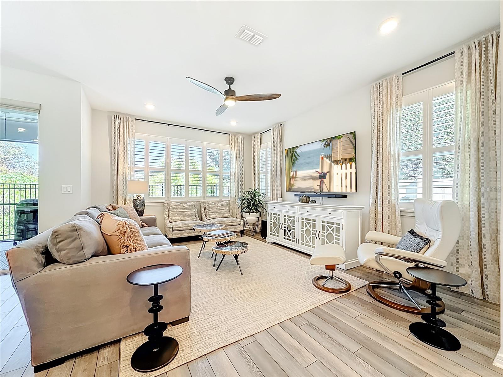 SHORELINE REP - Residential