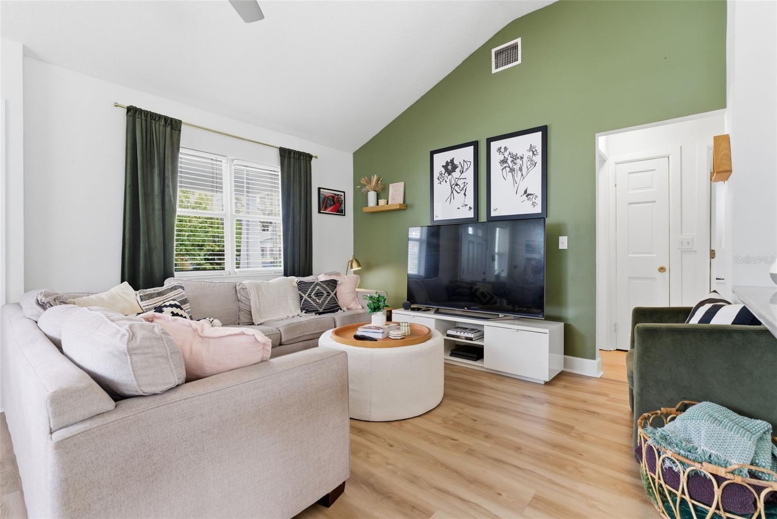 MEADOWBROOK - Residential