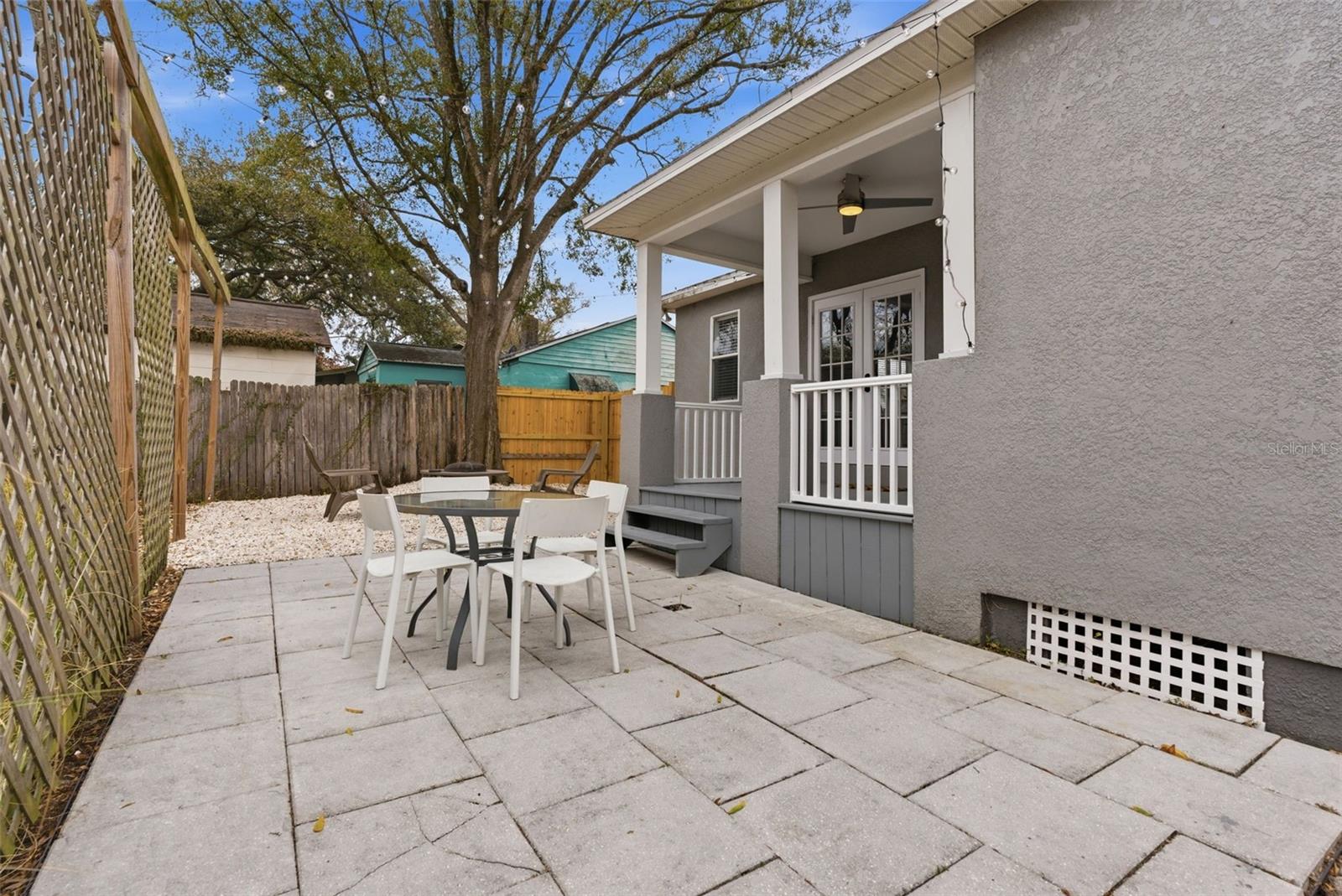 MEADOWBROOK - Residential