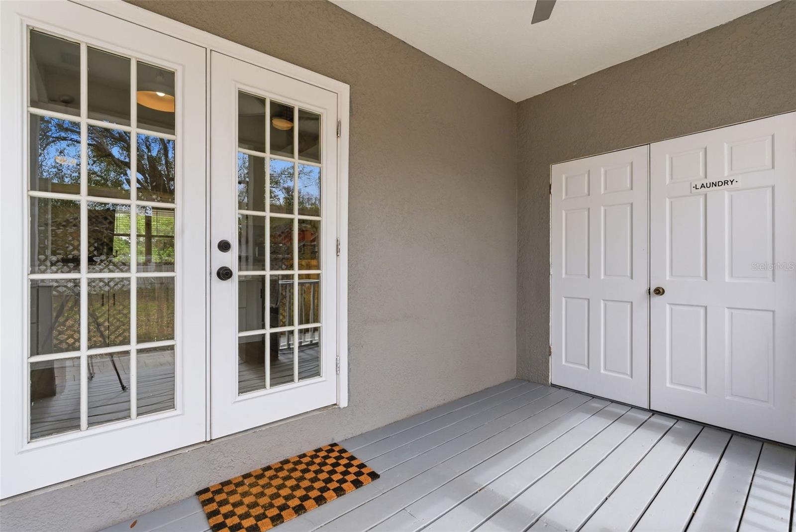 MEADOWBROOK - Residential