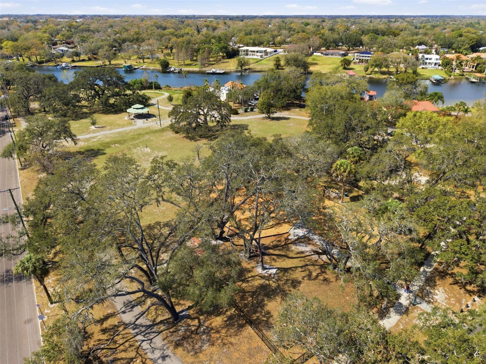 MEADOWBROOK - Residential