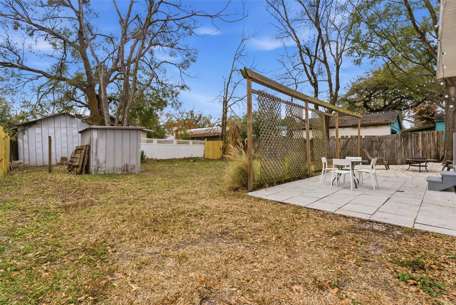 MEADOWBROOK - Residential