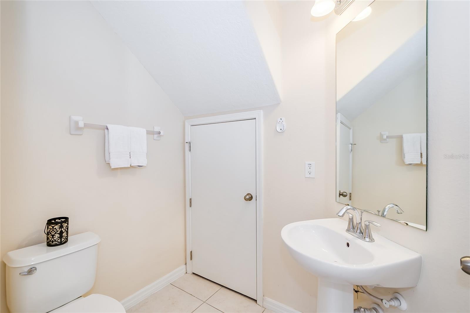 COBBLESTONE LANDING TWNHMS CONDO - Residential