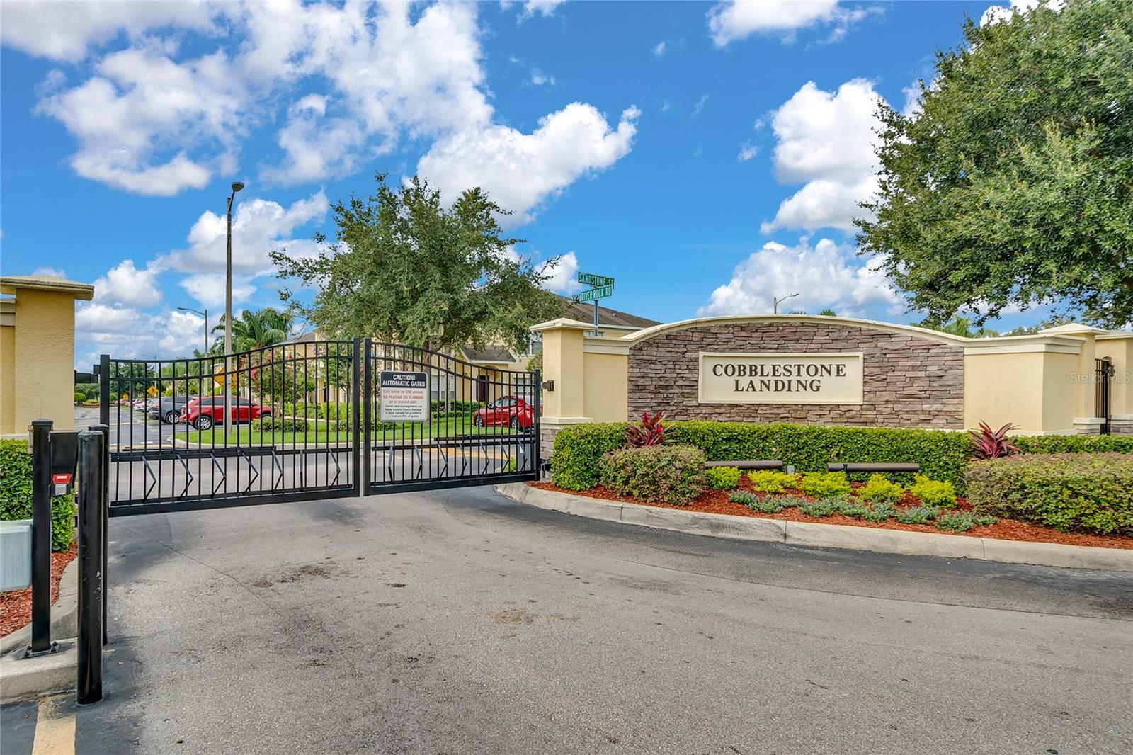 COBBLESTONE LANDING TWNHMS CONDO - Residential