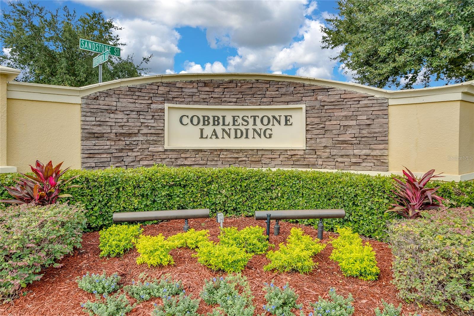 COBBLESTONE LANDING TWNHMS CONDO - Residential