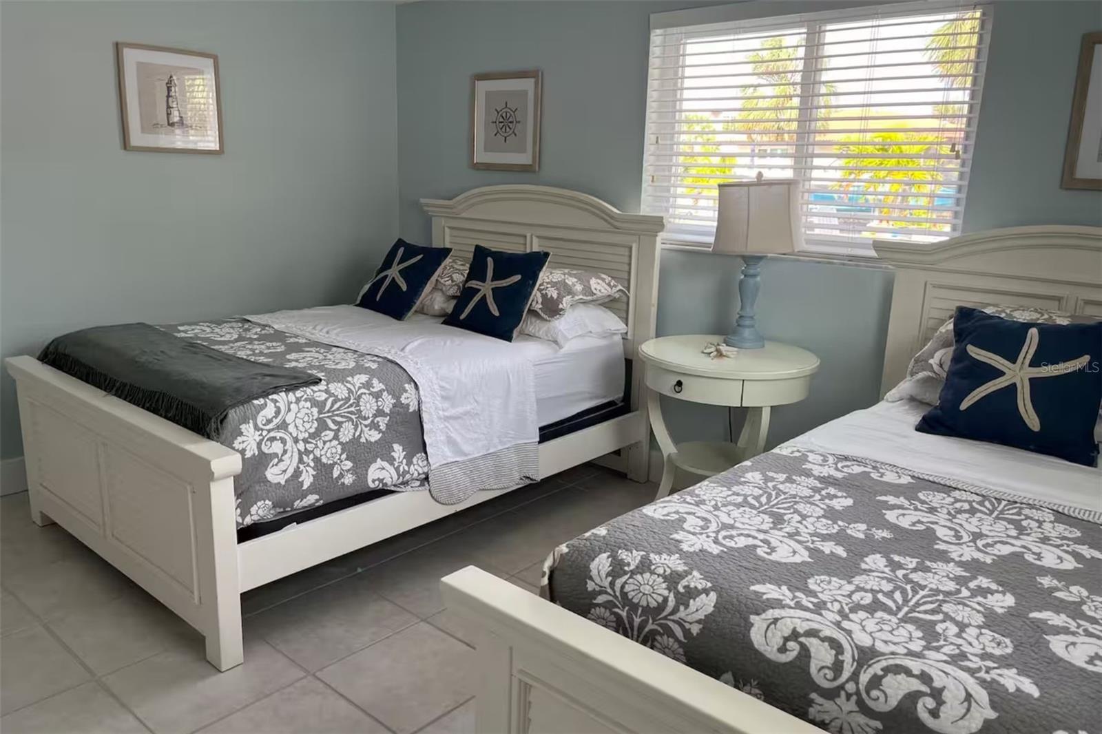 SIESTA MANOR SEC 3 - Residential Lease
