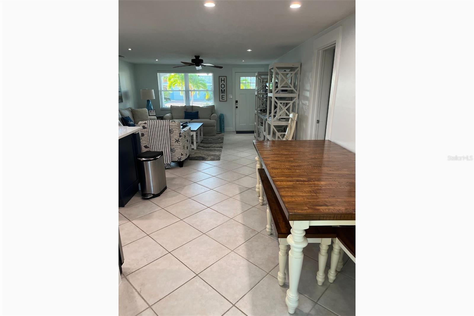 SIESTA MANOR SEC 3 - Residential Lease