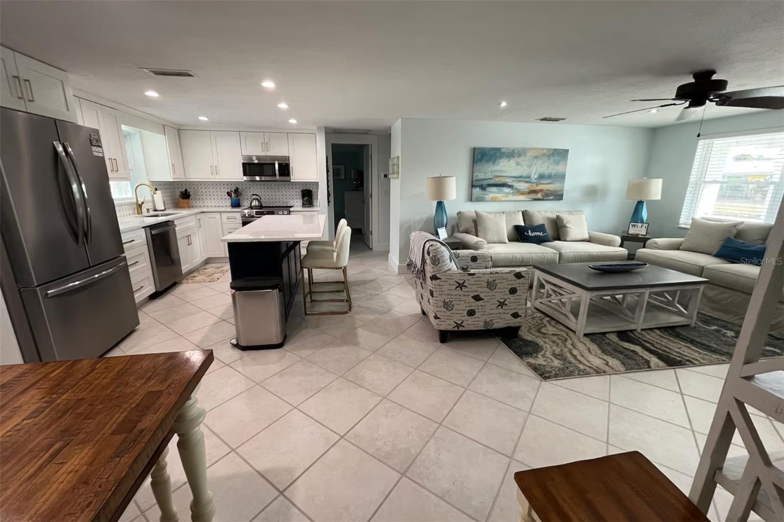 SIESTA MANOR SEC 3 - Residential Lease