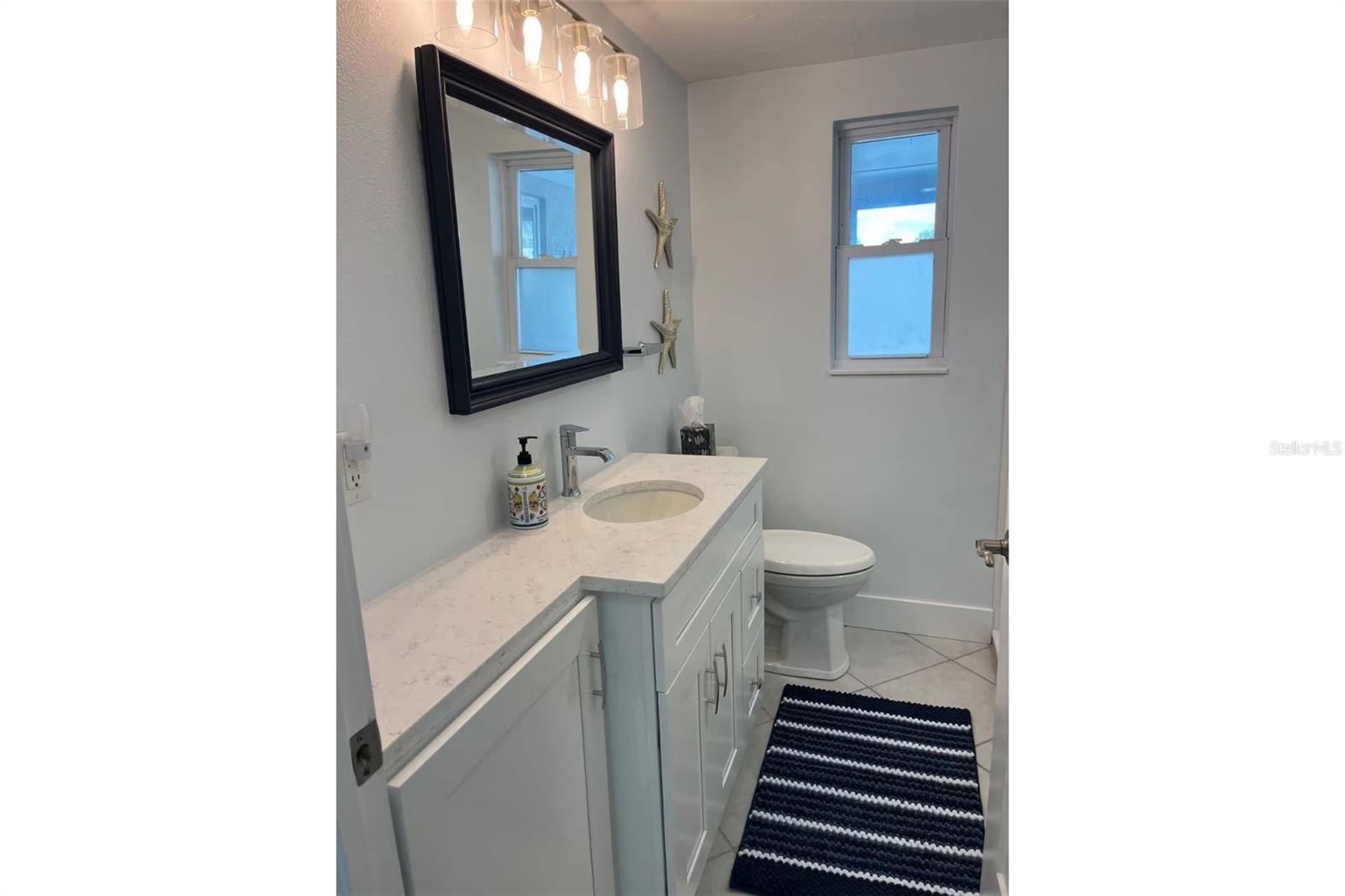 SIESTA MANOR SEC 3 - Residential Lease