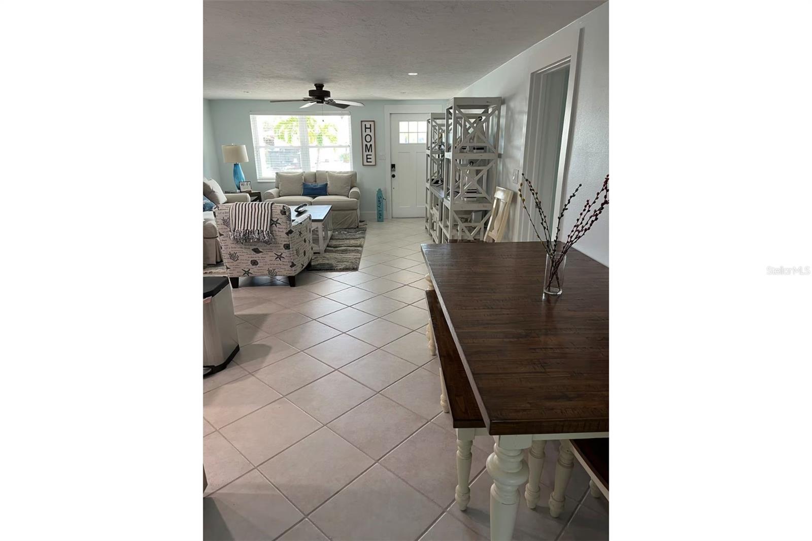 SIESTA MANOR SEC 3 - Residential Lease