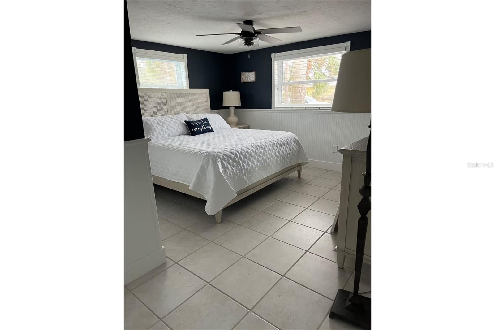 SIESTA MANOR SEC 3 - Residential Lease