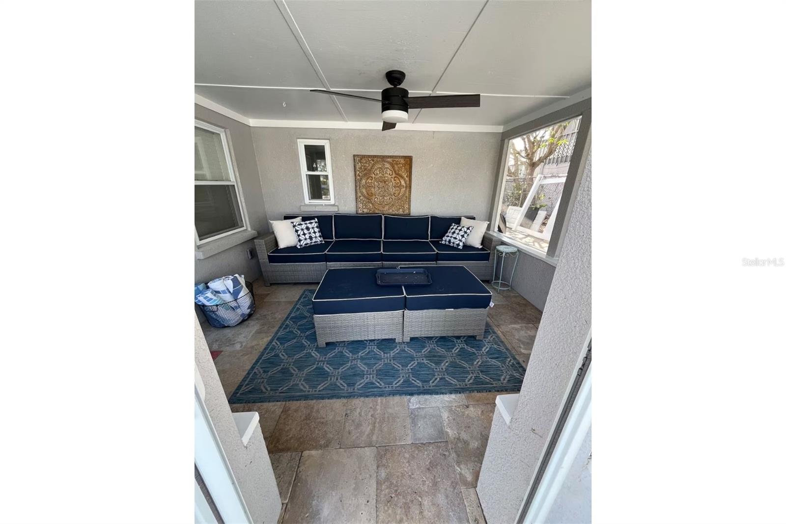 SIESTA MANOR SEC 3 - Residential Lease
