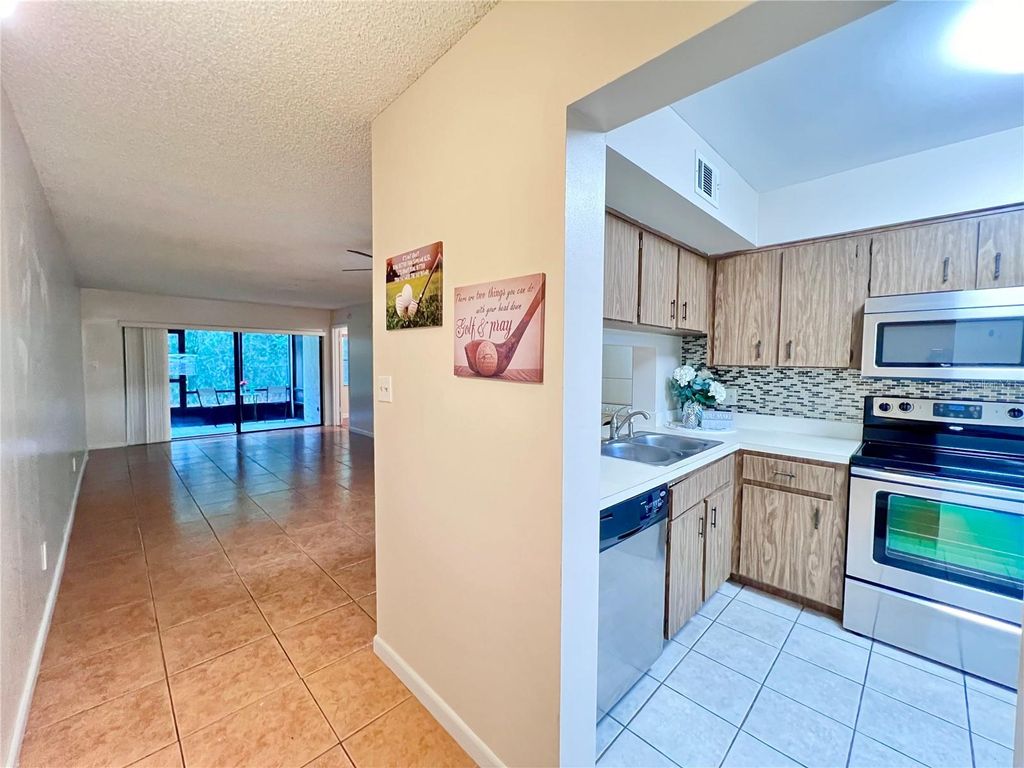 Photo of 3283 Westridge Boulevard #3283, Orlando, FL 32822 (MLS # O6379136)