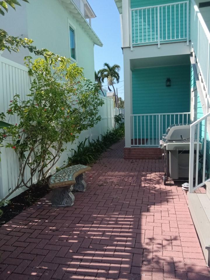 MOREY BEACH - Residential Lease