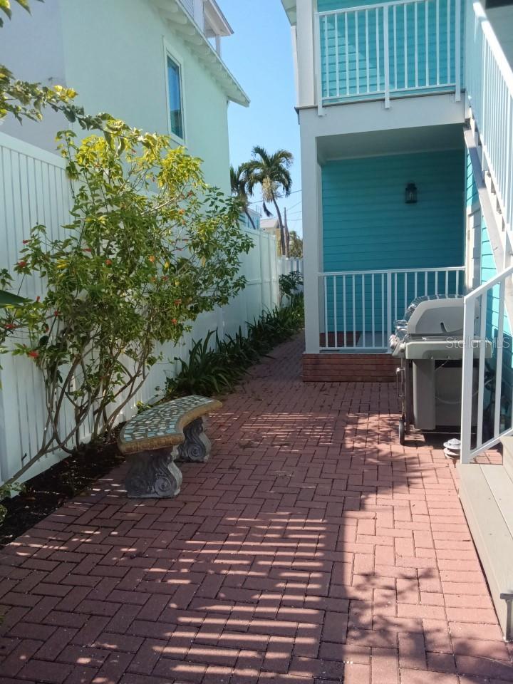 MOREY BEACH - Residential Lease