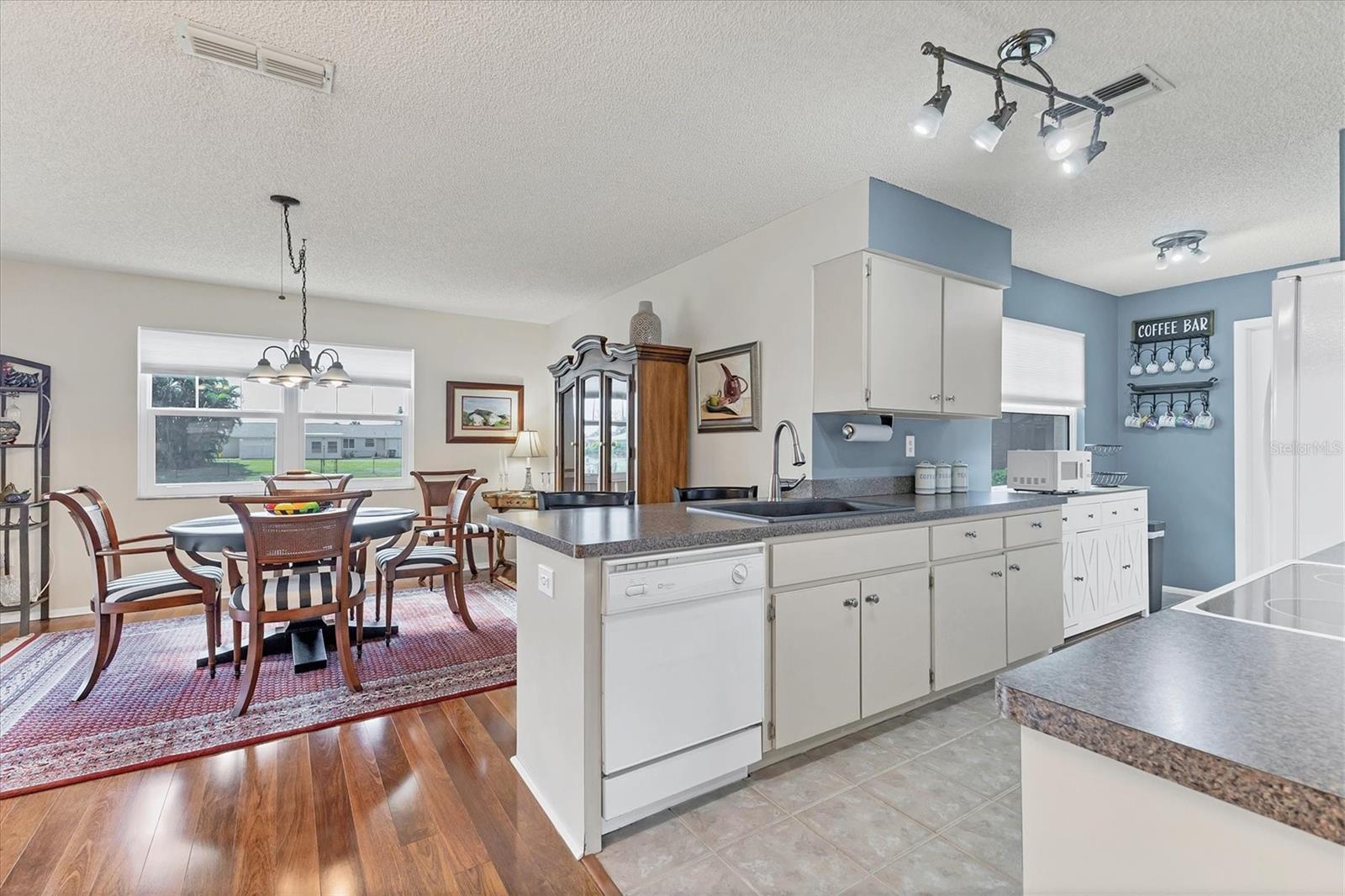 ROTONDA WEST OAKLAND HILLS - Residential