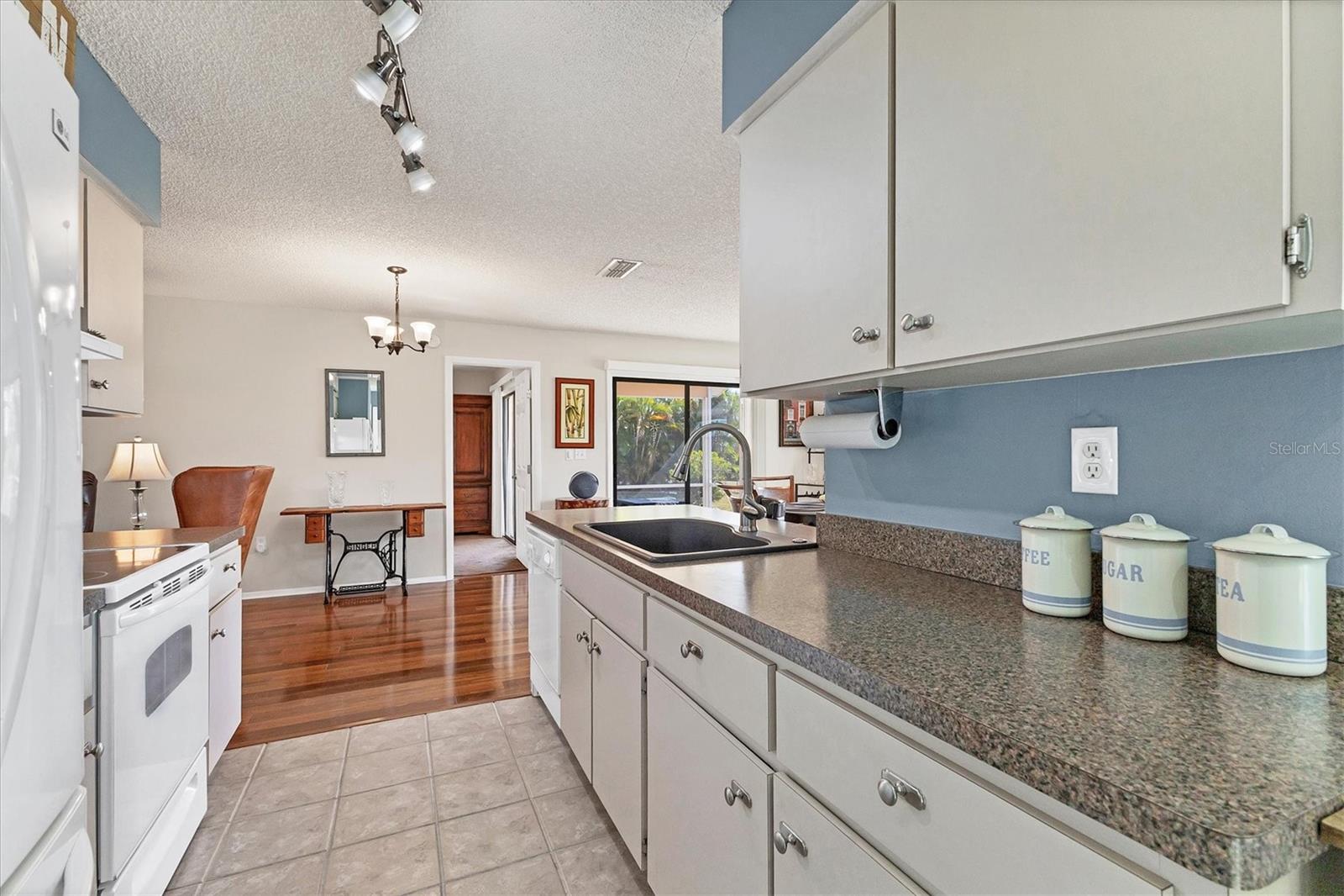 ROTONDA WEST OAKLAND HILLS - Residential