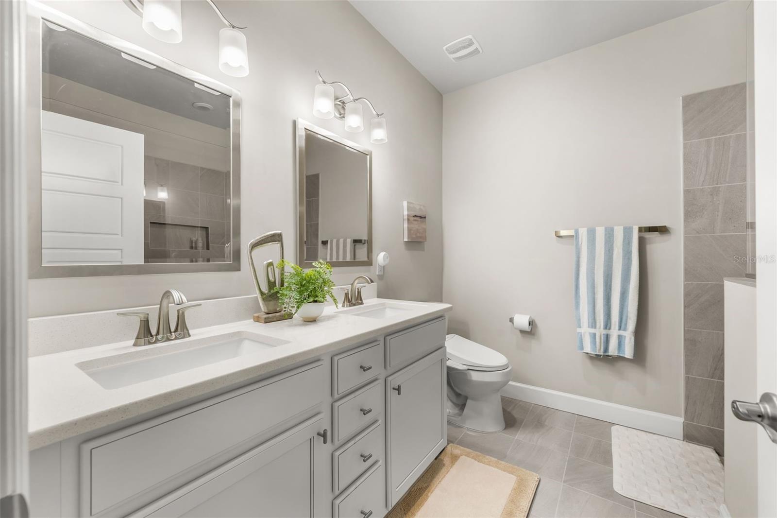 LUGANO PH 2 PB 34 PG 93 - Residential