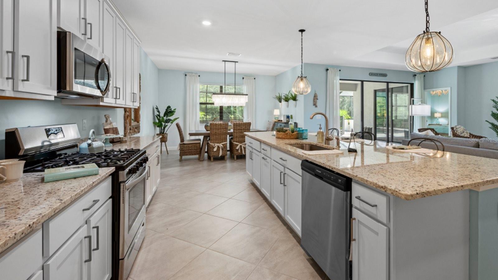 LORRAINE LAKES PH I - Residential