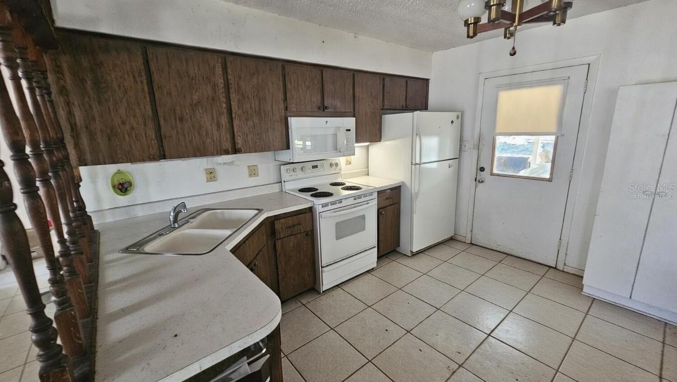 BLUE LAKE RIDGE - Residential