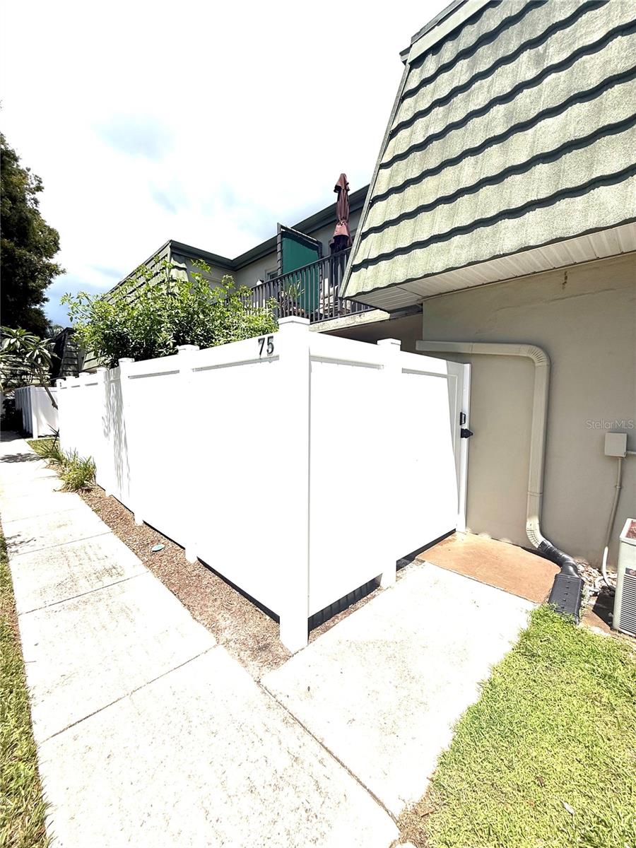 1799 N HIGHLAND AVENUE 75