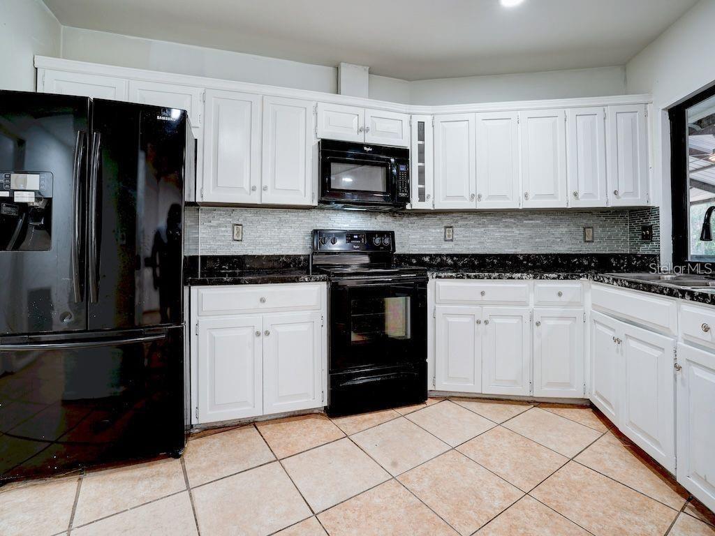 GRENLEFE COUNTRY HOMES - Residential