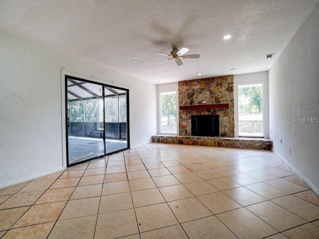 GRENLEFE COUNTRY HOMES - Residential