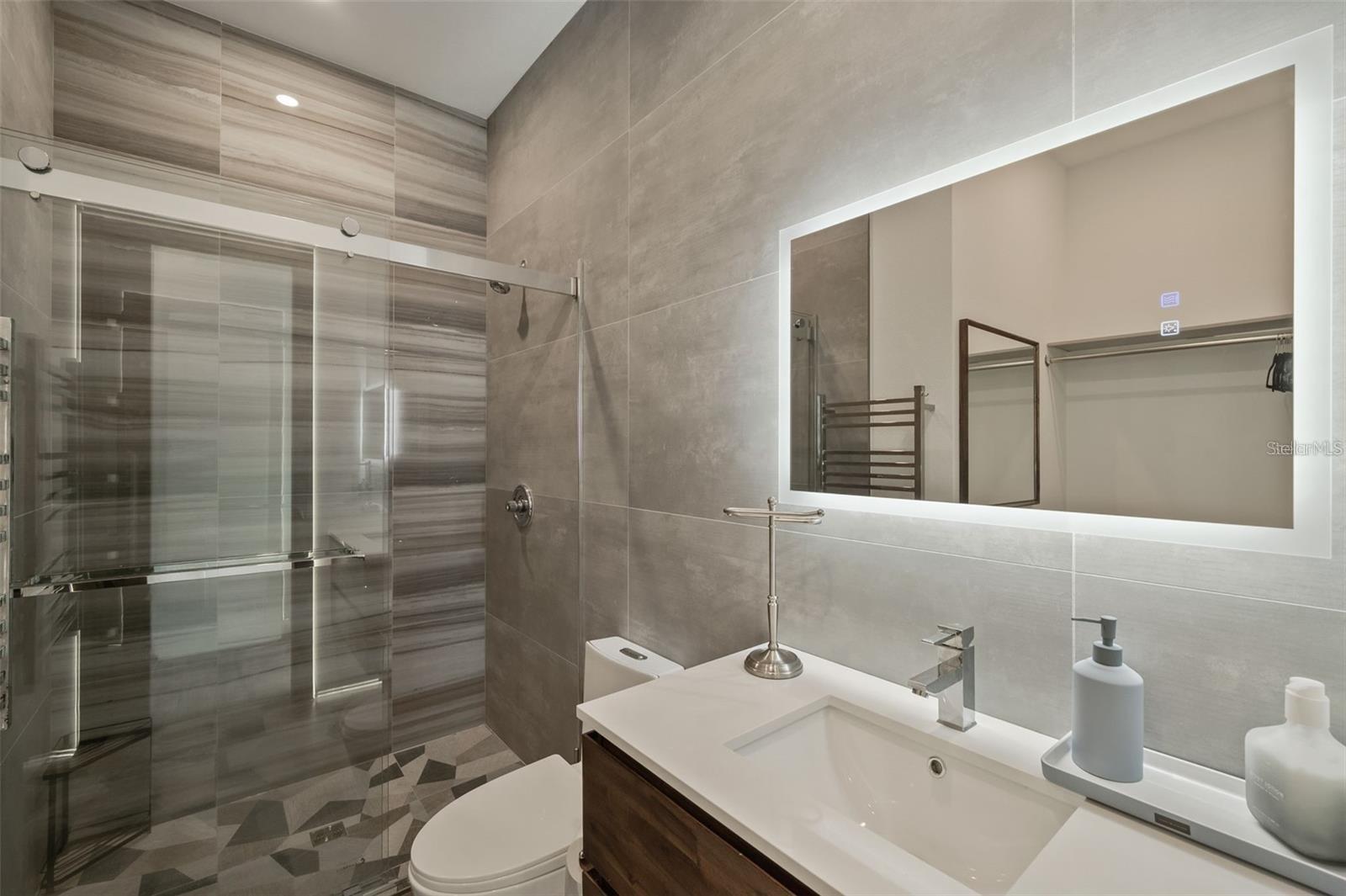 PARADISE ISLAND 1ST ADD - Residential