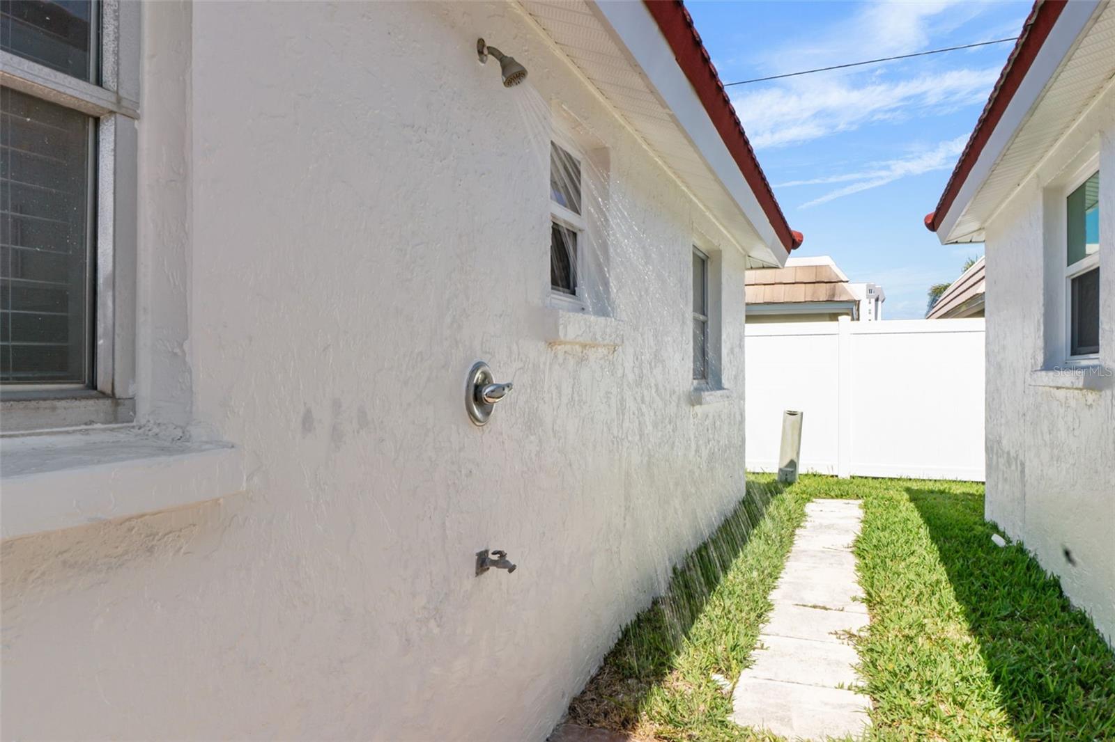 CASA BLANCA VILLAS - Residential