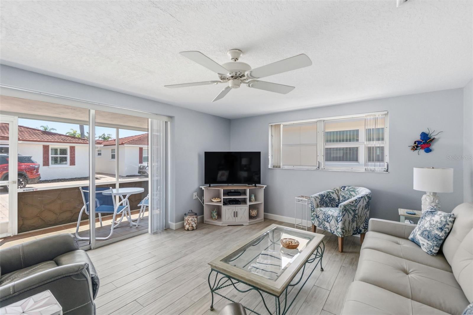 CASA BLANCA VILLAS - Residential