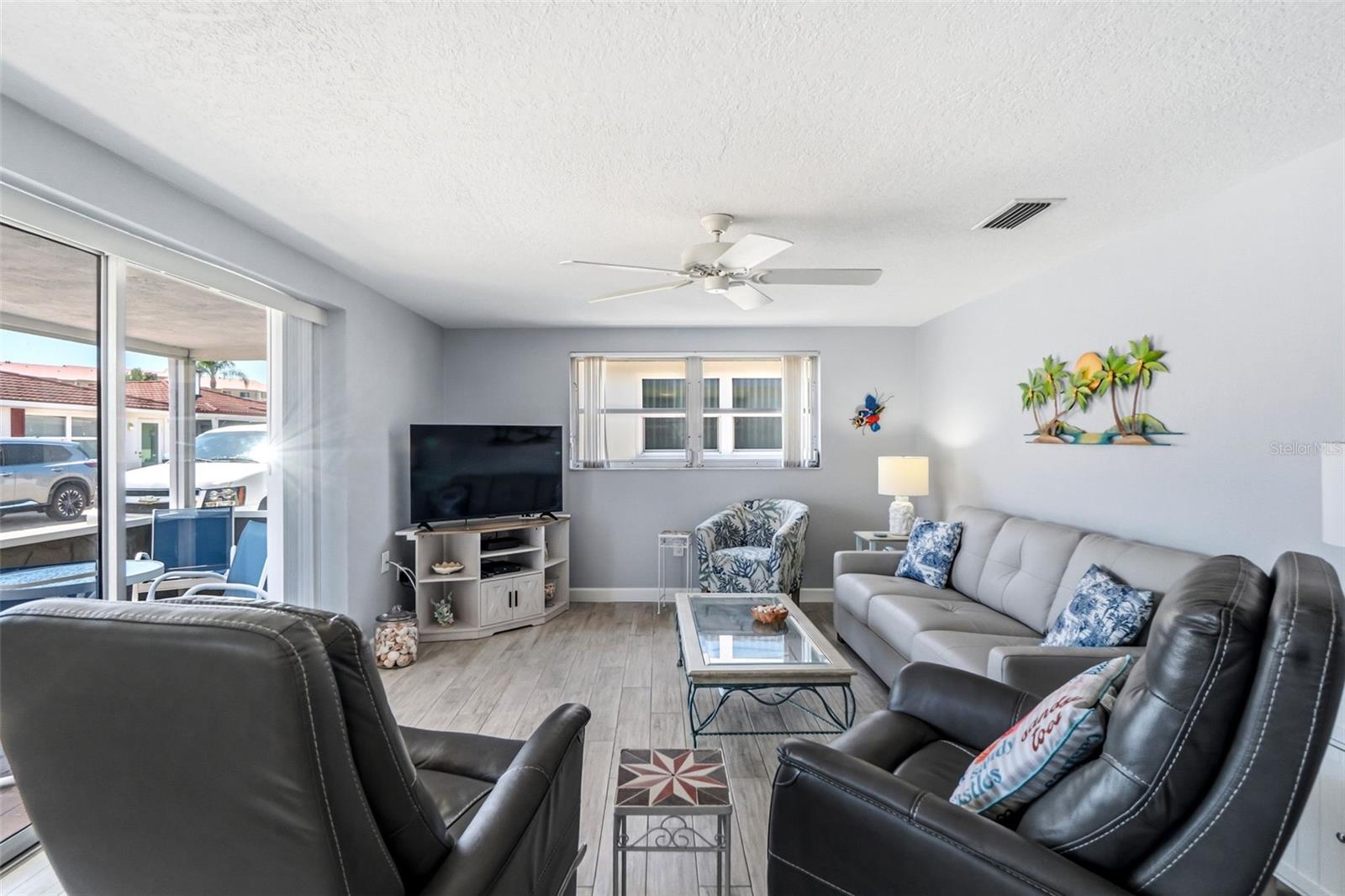 CASA BLANCA VILLAS - Residential