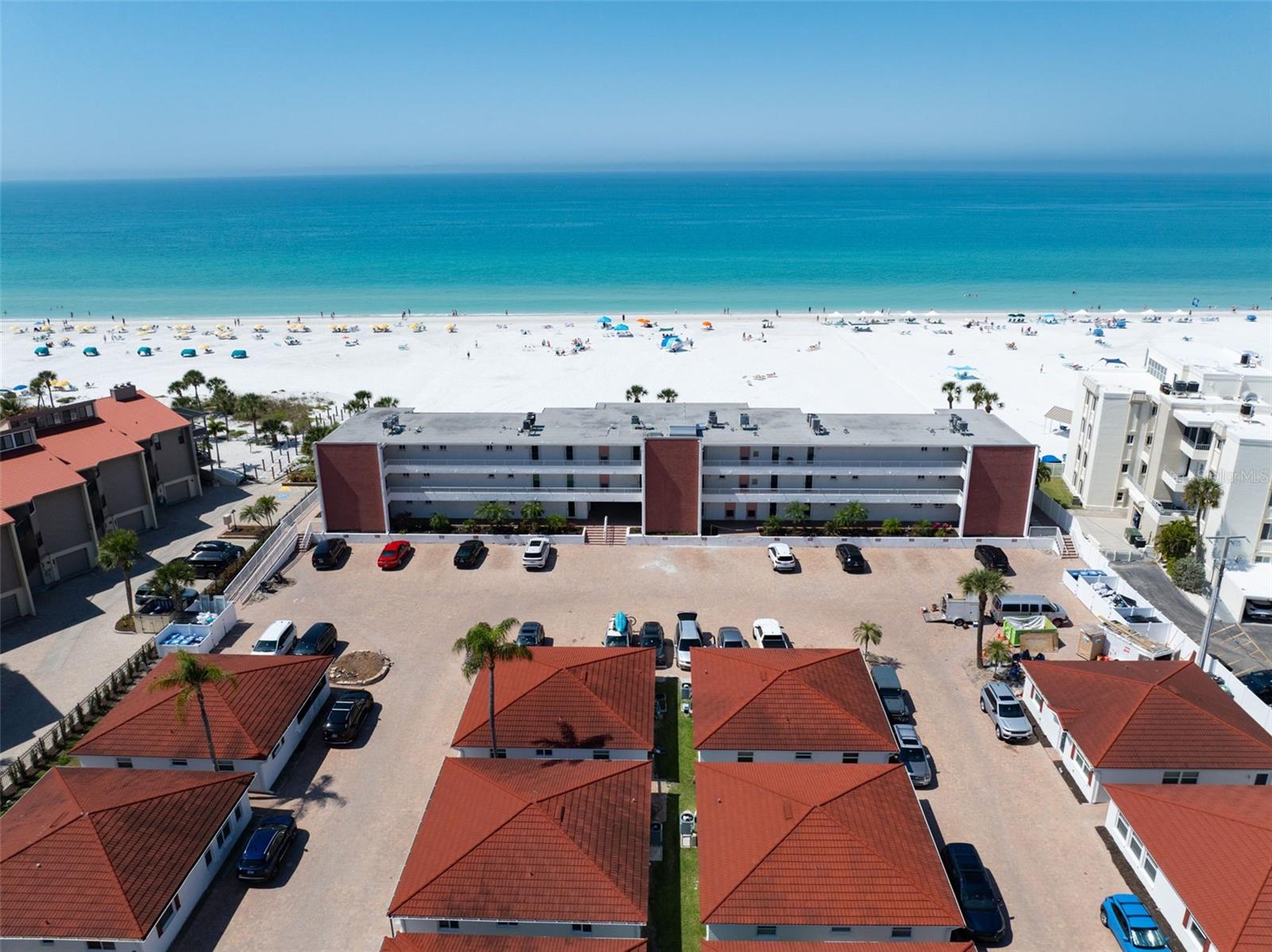 CASA BLANCA VILLAS - Residential