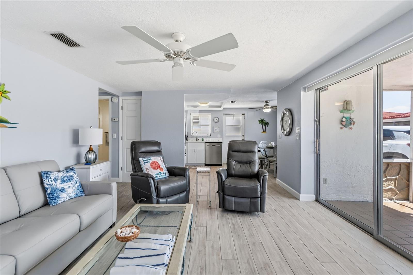 CASA BLANCA VILLAS - Residential