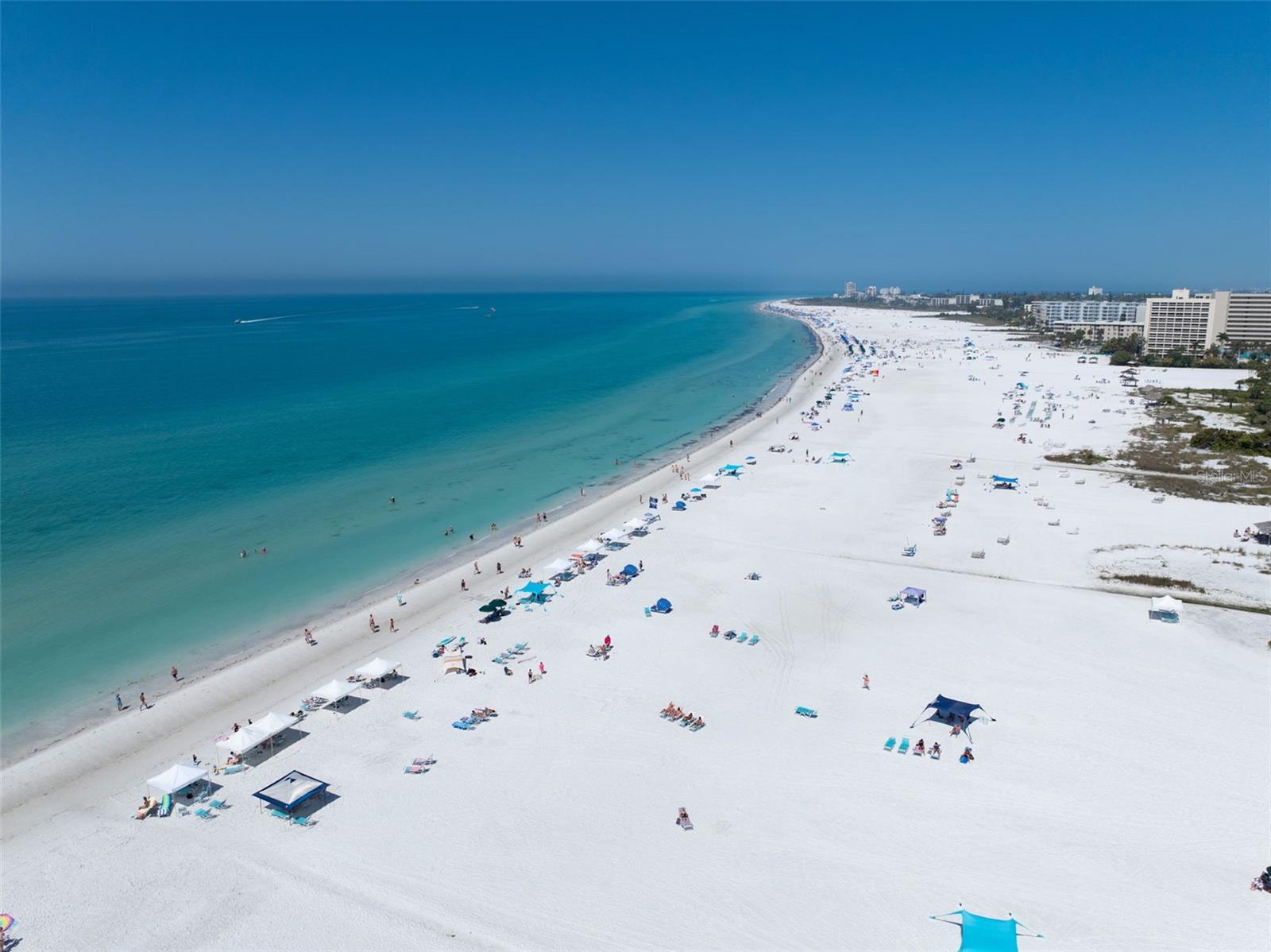 CASA BLANCA VILLAS - Residential