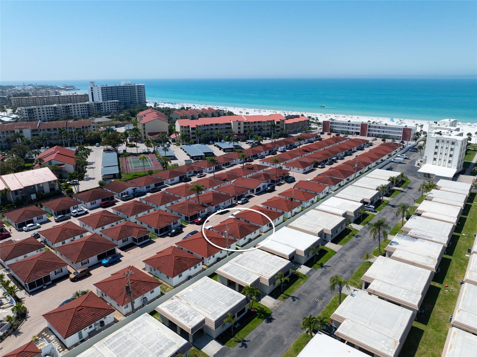 CASA BLANCA VILLAS - Residential