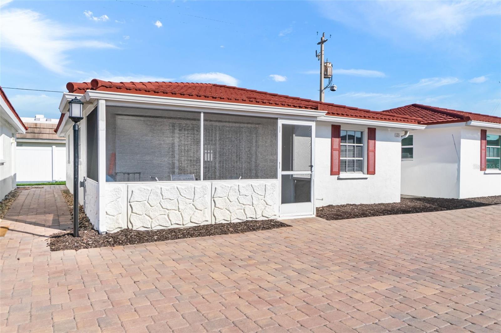 CASA BLANCA VILLAS - Residential