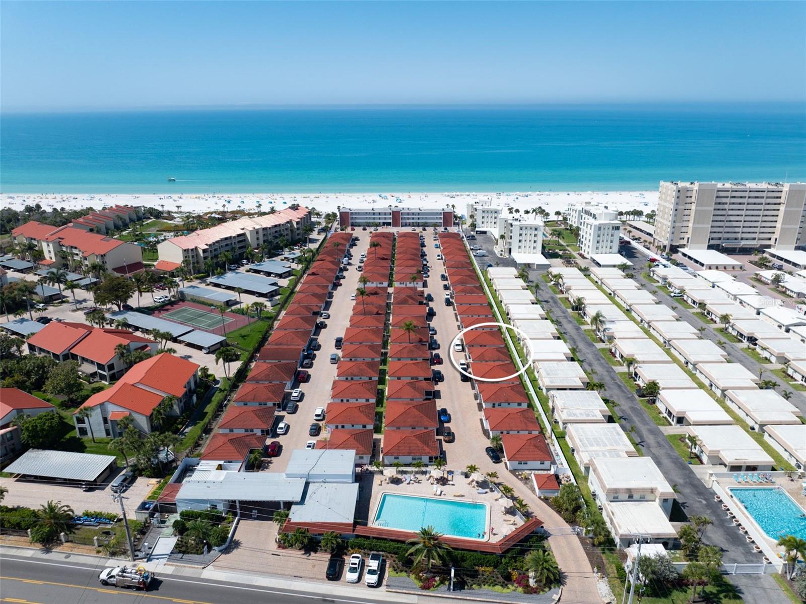 CASA BLANCA VILLAS - Residential