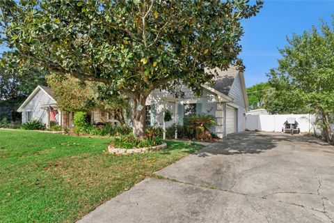 Tiny photo for 2002 Fairway Drive, Eustis, FL 32726 (MLS # G5110210)