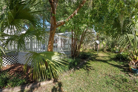Tiny photo for 818 SE 3rd Street, Ocala, FL 34471 (MLS # OM731232)