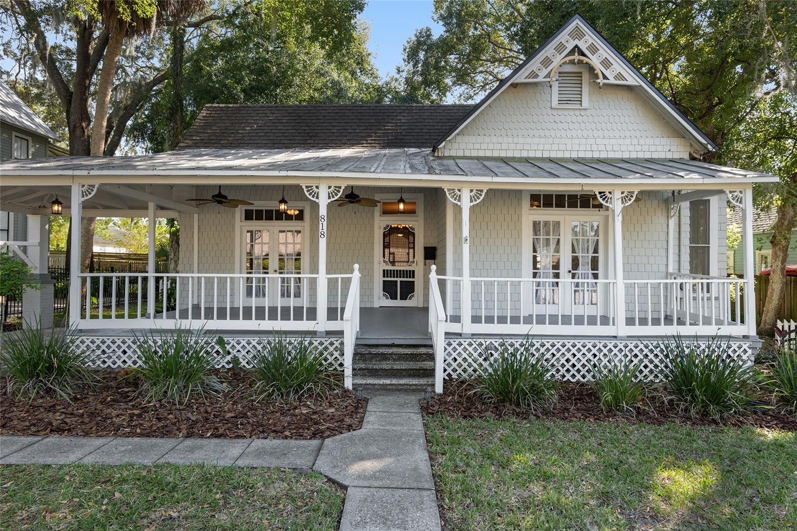 818 SE 3RD STREET
