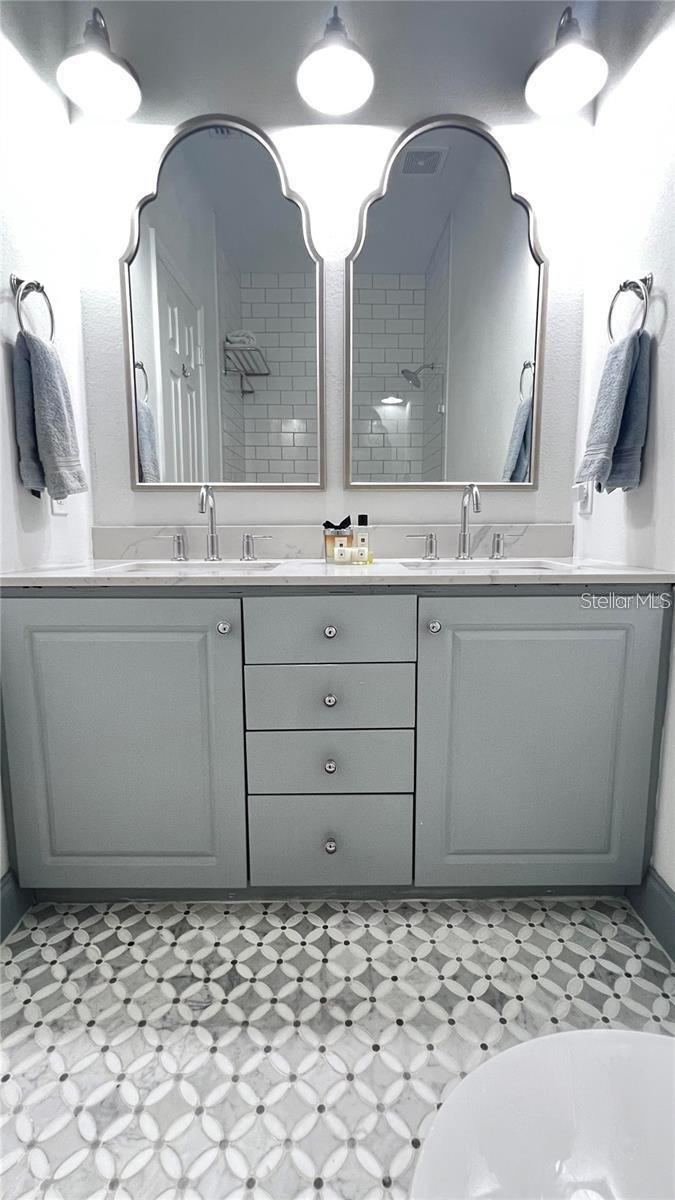 CAROLINA LANDINGS AT UNIVERSITY PLACE B - Residential Lease