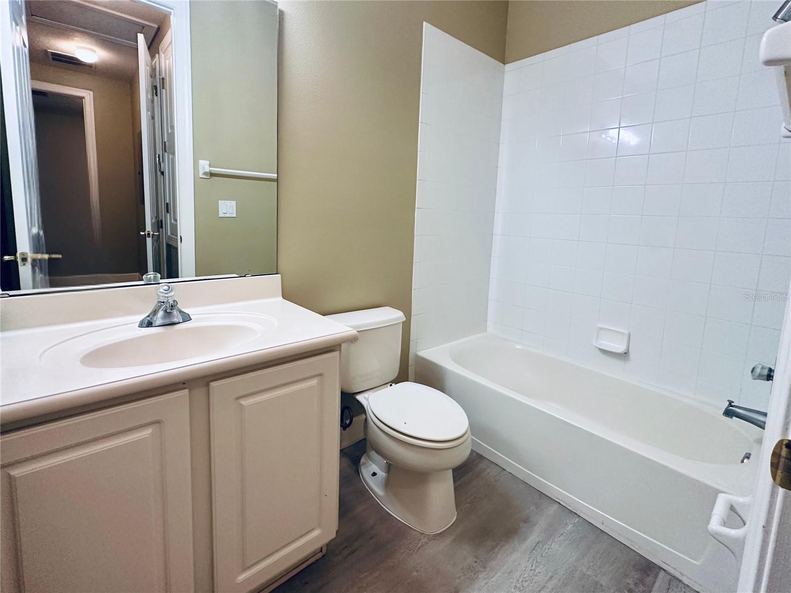 CELEBRATION AREA 5 - Residential Lease