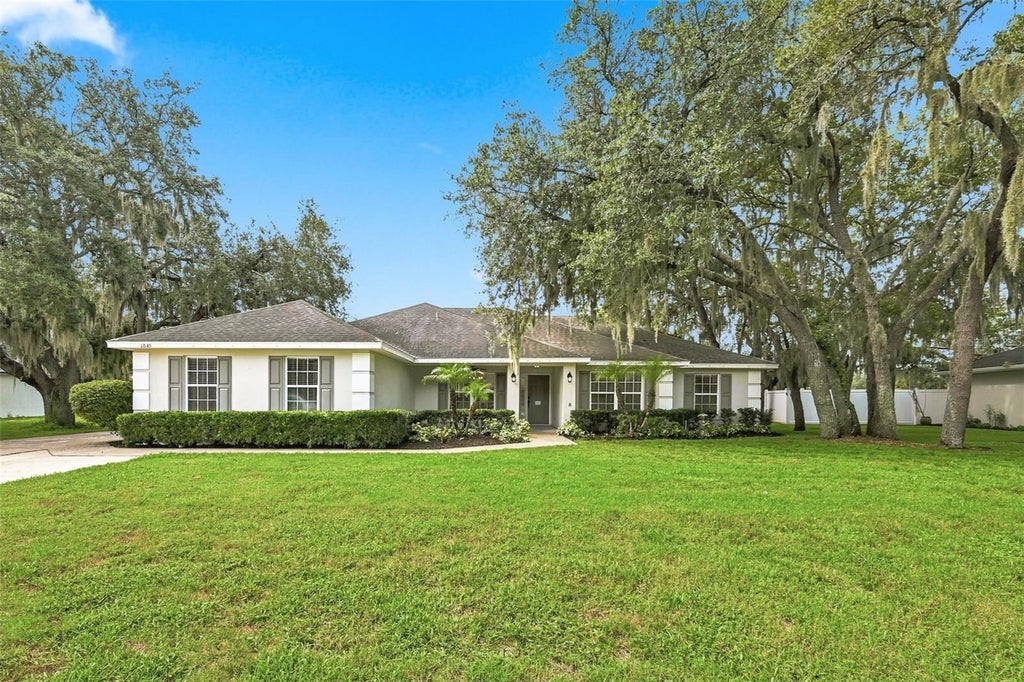 Photo of 1845 Farrington Drive, Lakeland, FL 33809 (MLS # O6430334)