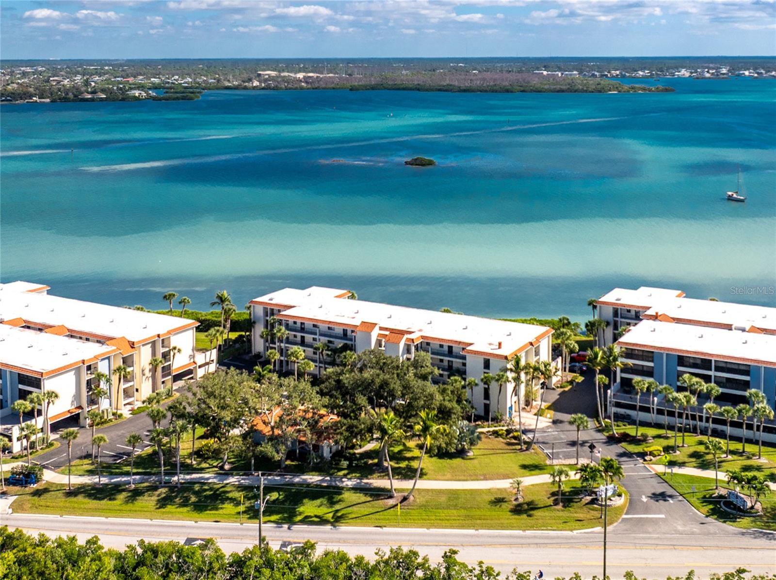 SANDPIPER KEY BLDG 05 - Residential