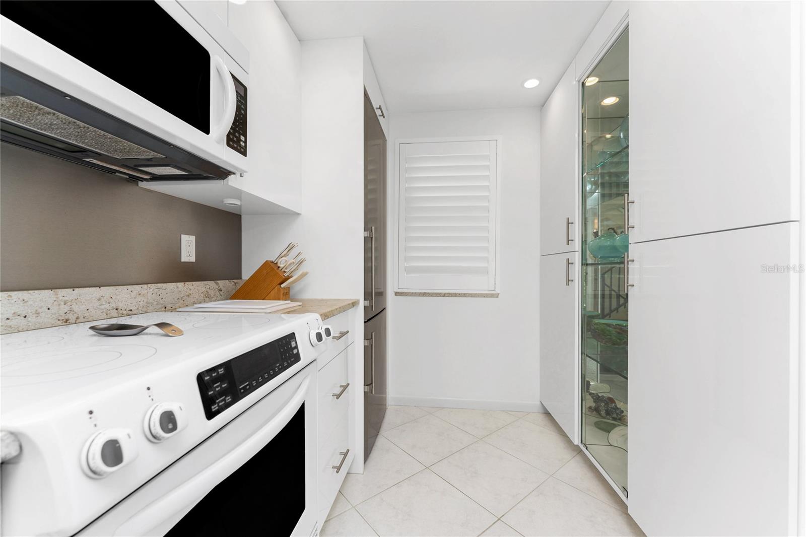 SANDPIPER KEY BLDG 05 - Residential