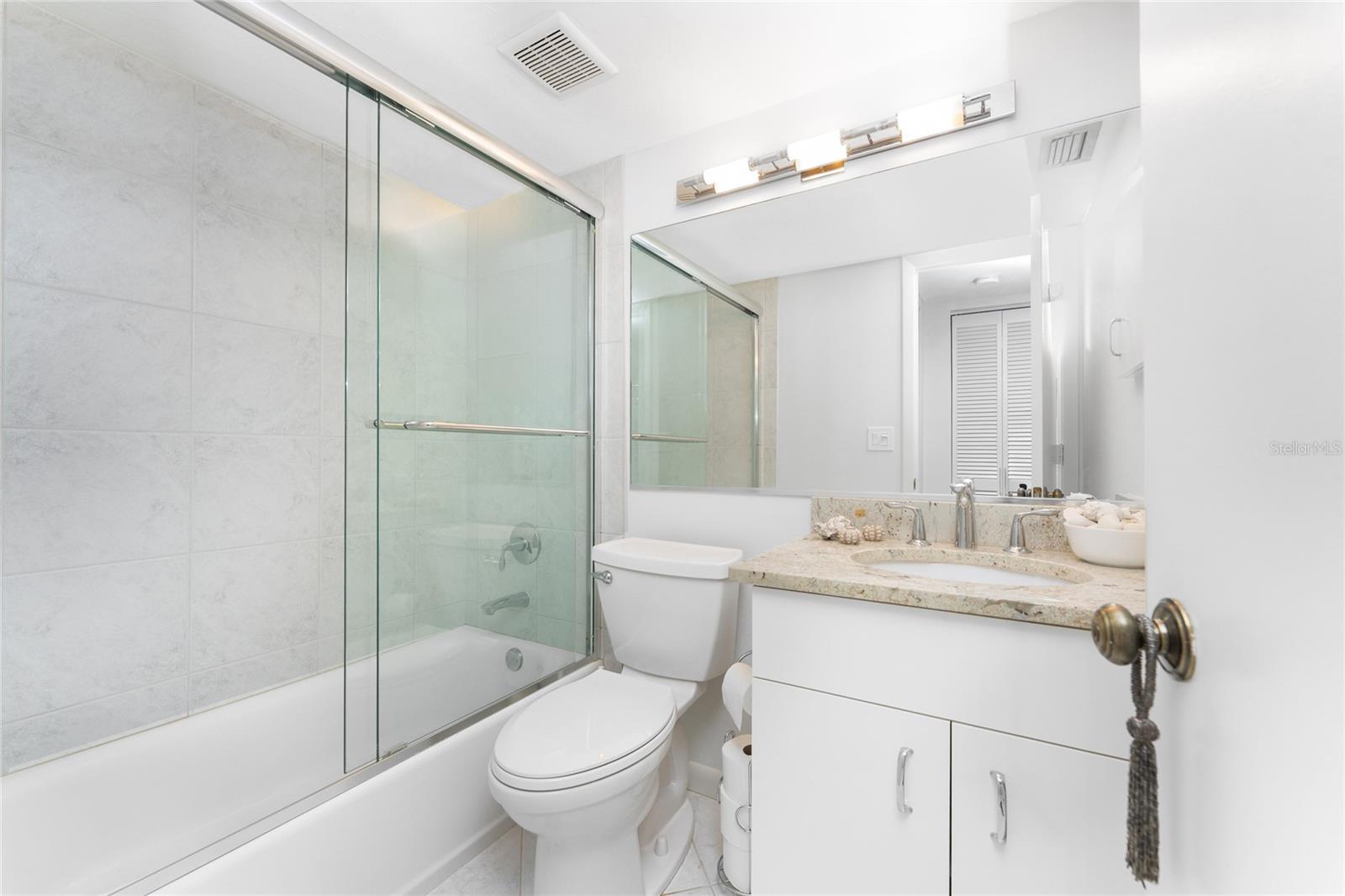 SANDPIPER KEY BLDG 05 - Residential