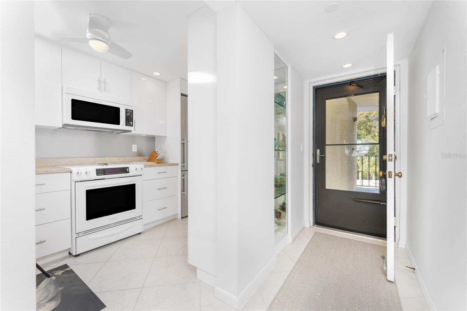 SANDPIPER KEY BLDG 05 - Residential