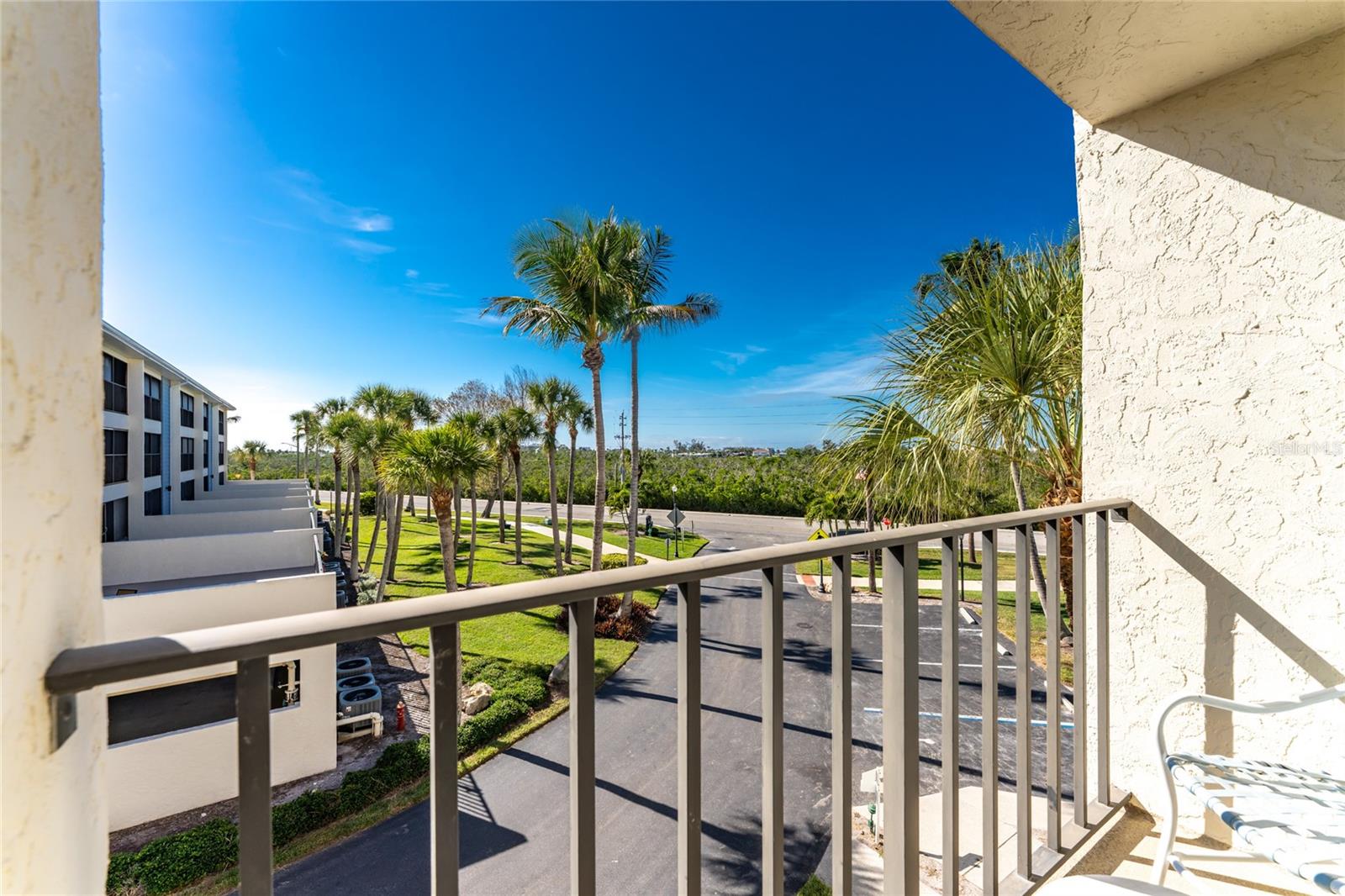 SANDPIPER KEY BLDG 05 - Residential