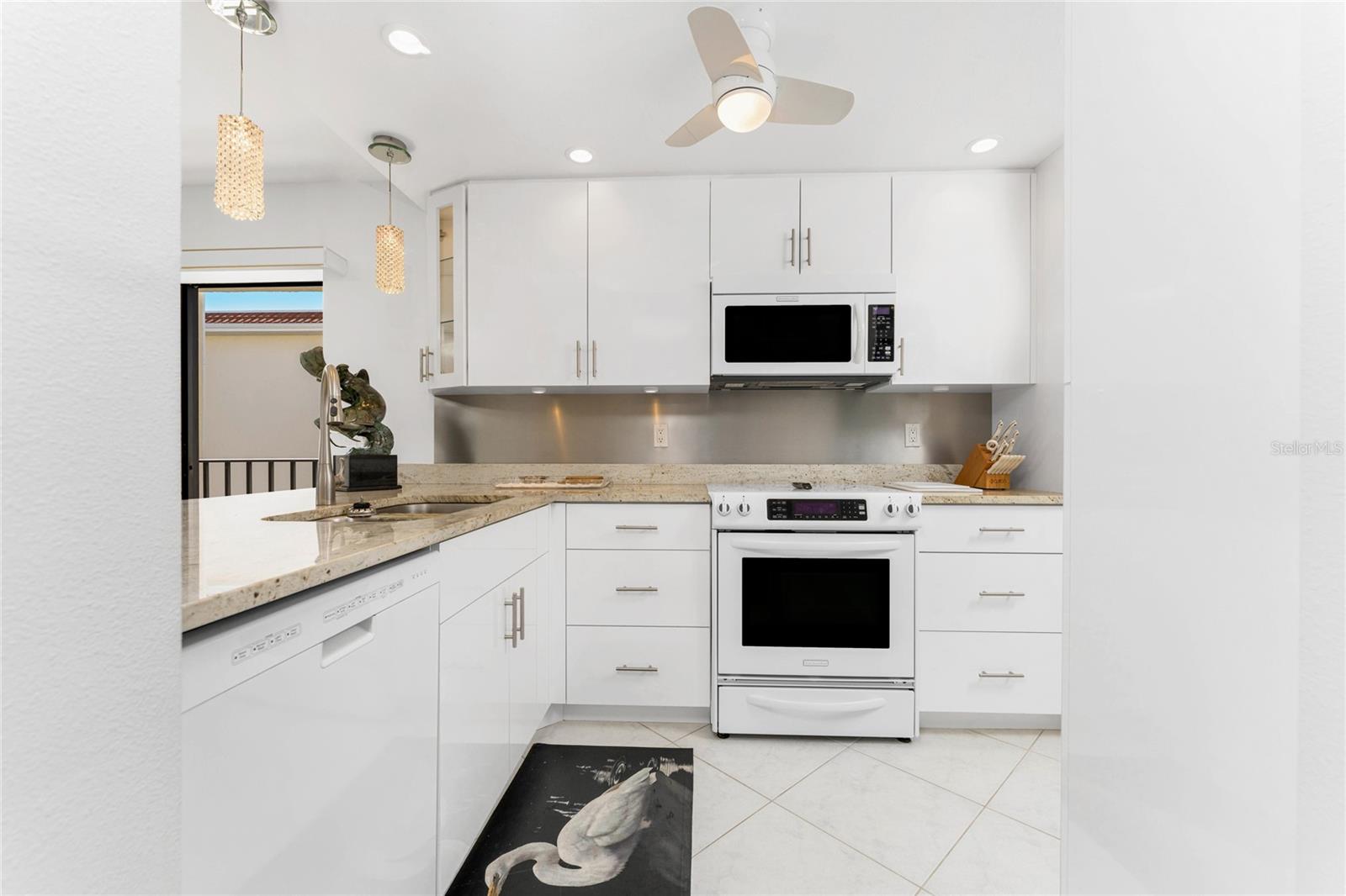 SANDPIPER KEY BLDG 05 - Residential